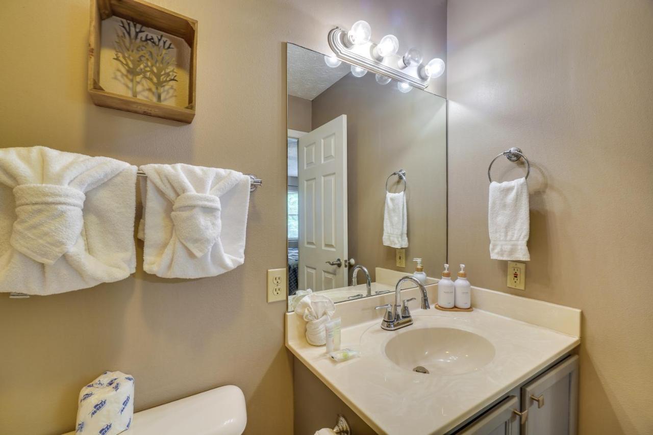 Gatlinburg Vacation Rental Balcony With Hot Tub! Екстериор снимка